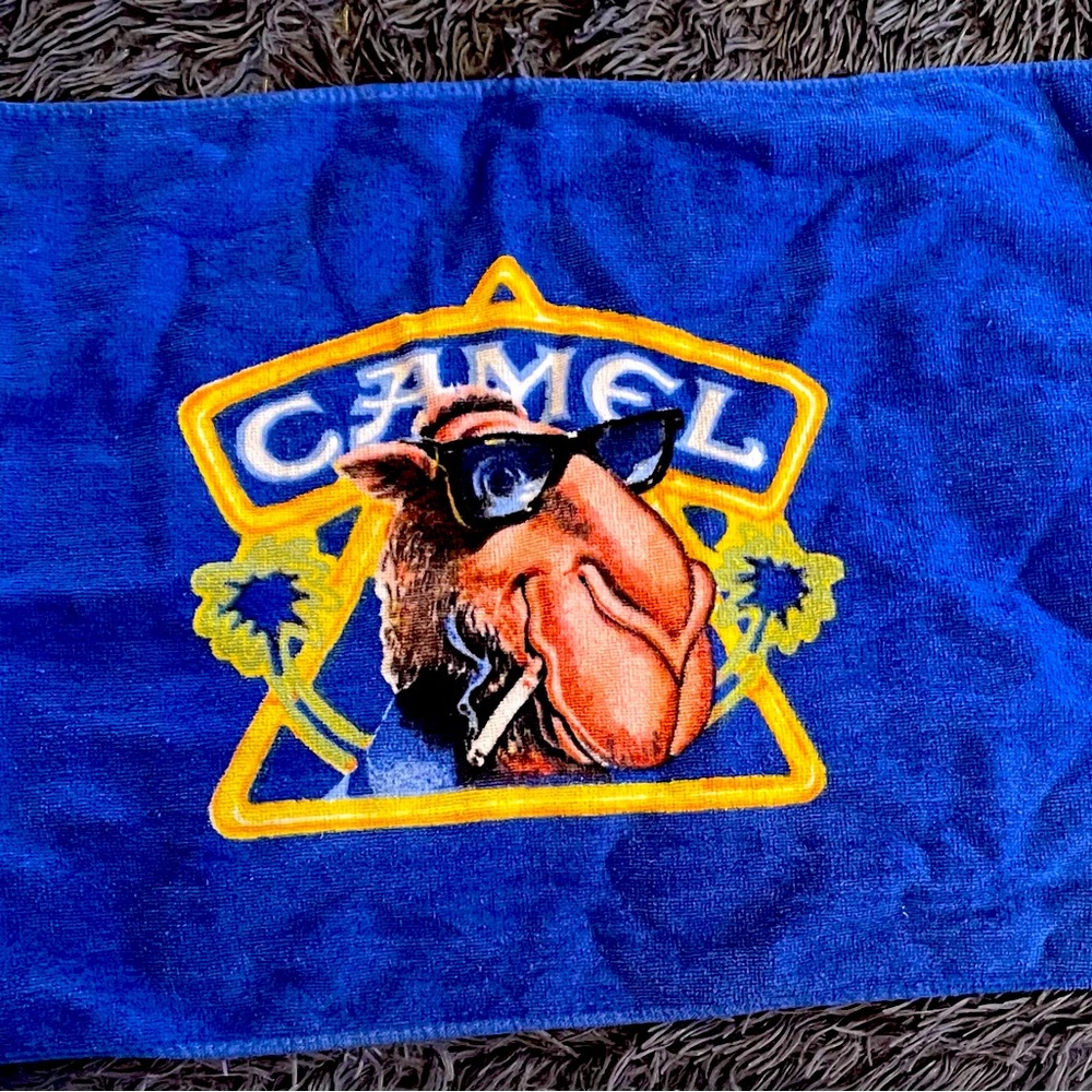 Vintage 1990s Joe Camel Handtowel